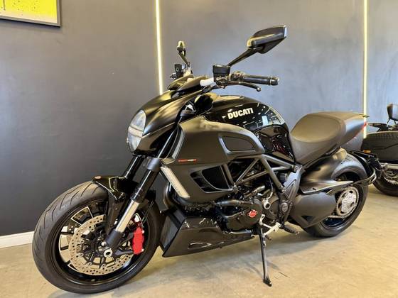 DUCATI DIAVEL ABS 